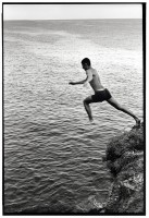 https://www.ed-templeton.com/files/gimgs/th-156_Kid jumping rocks Italy.jpg